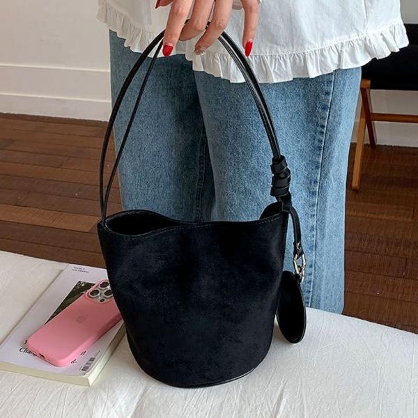 (쓰러담아) 스웨이드 원통 버킷백 가을 겨울 가방 숄더
