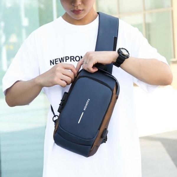 컴팩트 멀티포켓 하이브리드 크로스 슬링백 5FW