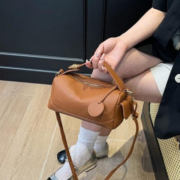 데일리 포인트로 멋스러운 실루엣 크로스백 5FW