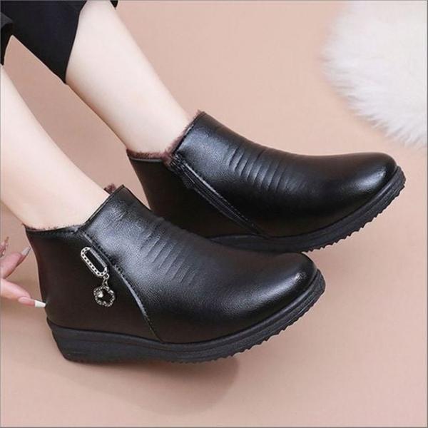 중년여성 겨울 기모신발 털부츠 방한 스니커즈 체인장식