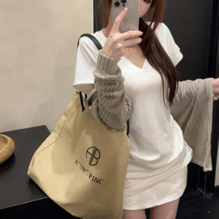 여성 슬림핏 러블리 여름 심플 브이넥 반팔 티셔츠