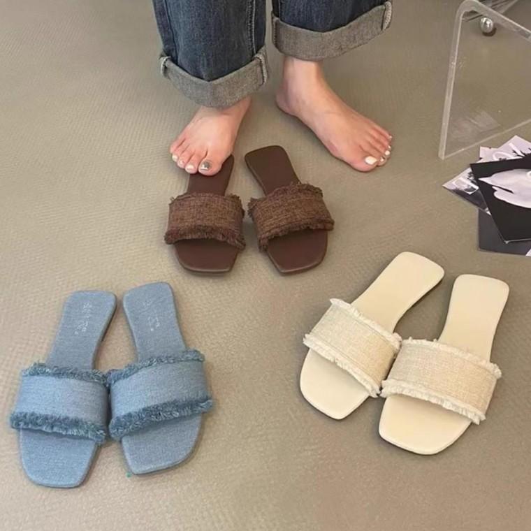 슬리퍼 여성 내추럴 디자인 테슬 스트랩 디테일 외출 휴양지