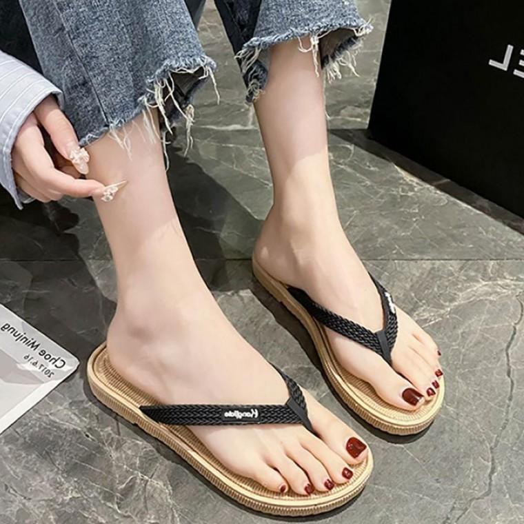 슬리퍼 여성 여름 외출 휴양지 패션 영문 라벨 디테일