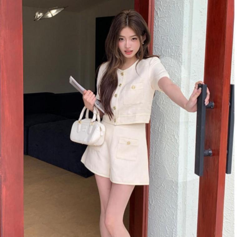 여성 크롭자켓 반바지 셋업