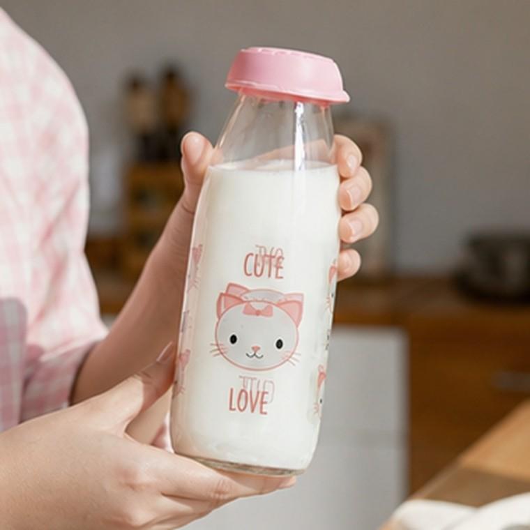 핑크 고양이 유리물병 500cc 음료보관 식탁용 뚜껑분실방지 냉장보관용