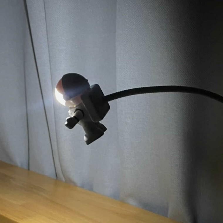 우주인 독서등 침실스탠드 LED무드등