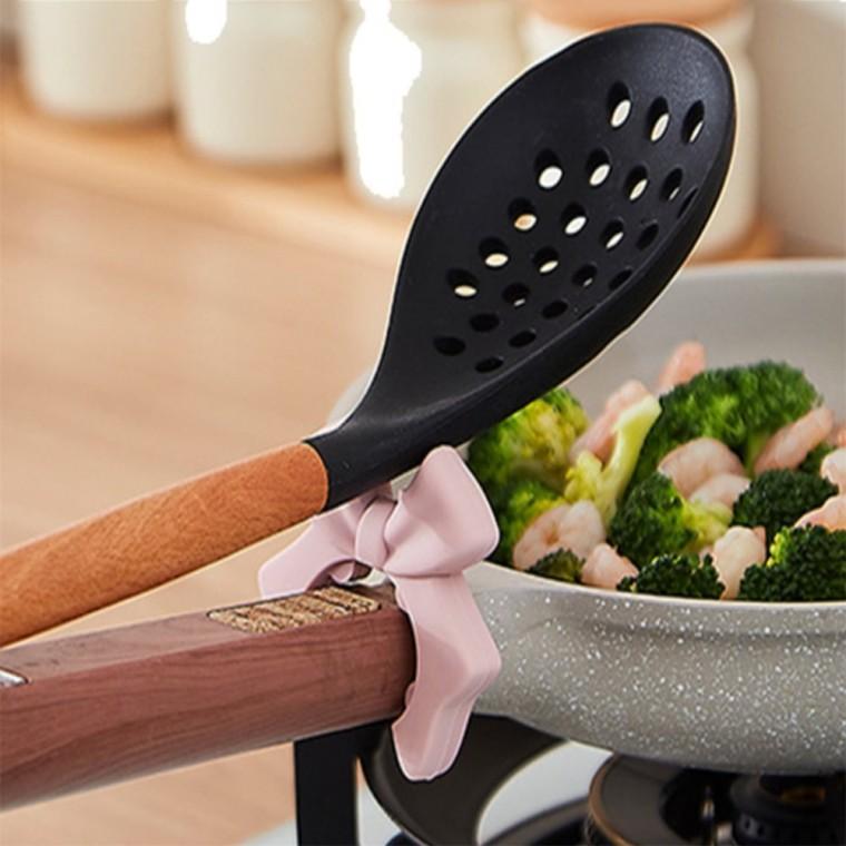 주방 주걱거치대 국자거치대 리본모양국자거치대 조리도구받침대