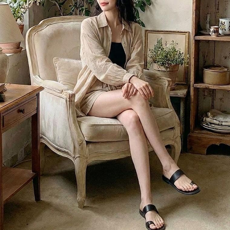 여자 휴가룩 시스루 셔츠 밴딩 반바지 세트