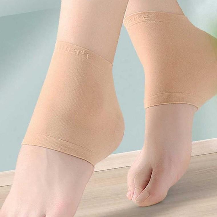 여름 발각질 관리 방법 뒤꿈치 보호 패드 보습 양말