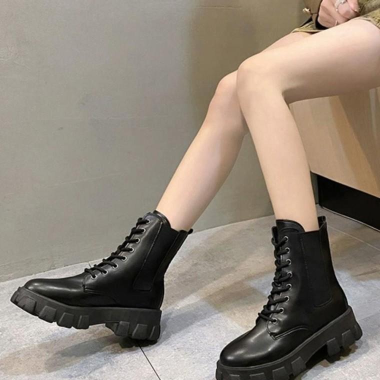 여성 클래식 여성부츠 모던 와플 통굽 사이드 허리밴딩 레더 워커 일상 부츠
