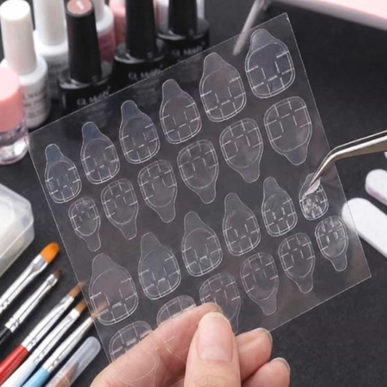 네일스티커 붙이는네일 네일접착제