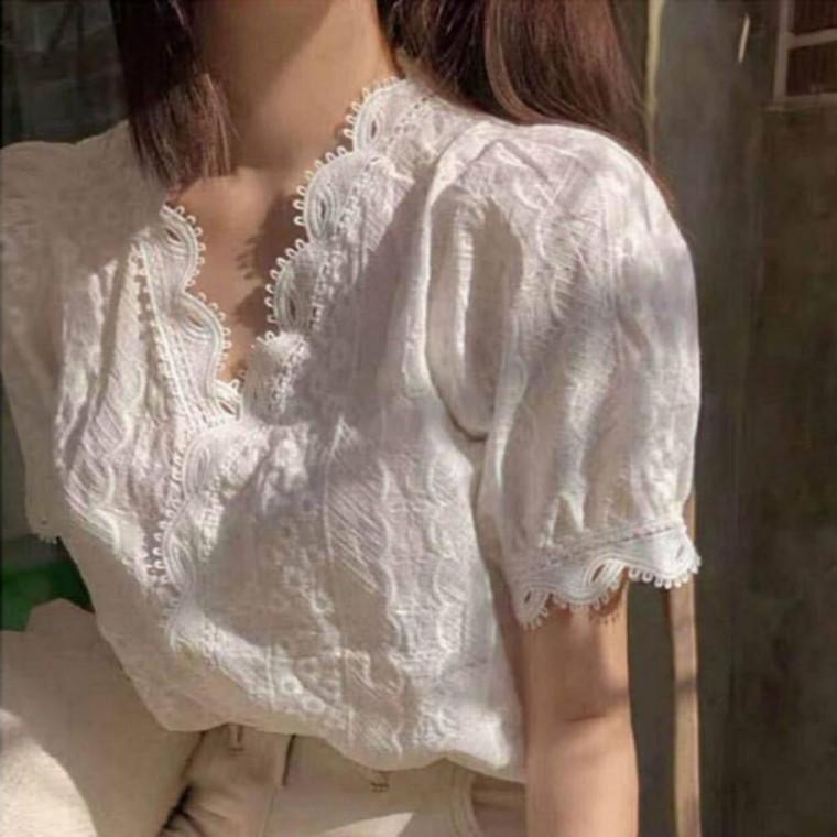 펀칭 여름 블라우스 반팔 데이트 브이넥 셔츠 레이스