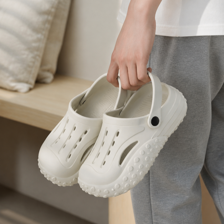 남성 키높이 샌들 4cm 굽 통기성 좋은 데일리 슬리퍼 여름 신발