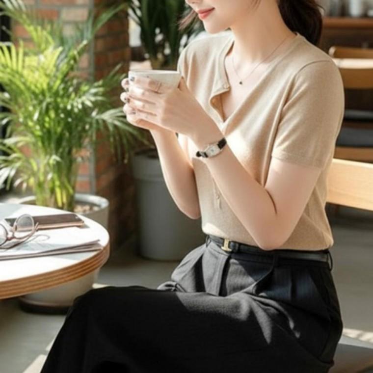 여성 여름 루즈핏 소프트 버튼 장식 반팔 니트 티셔츠