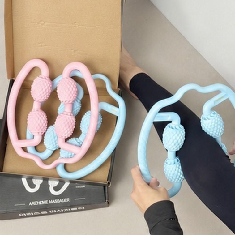 종아리 마사지롤러 4개 마사지볼 360도 회전 배터리 없이 쓰는 다리 이완용