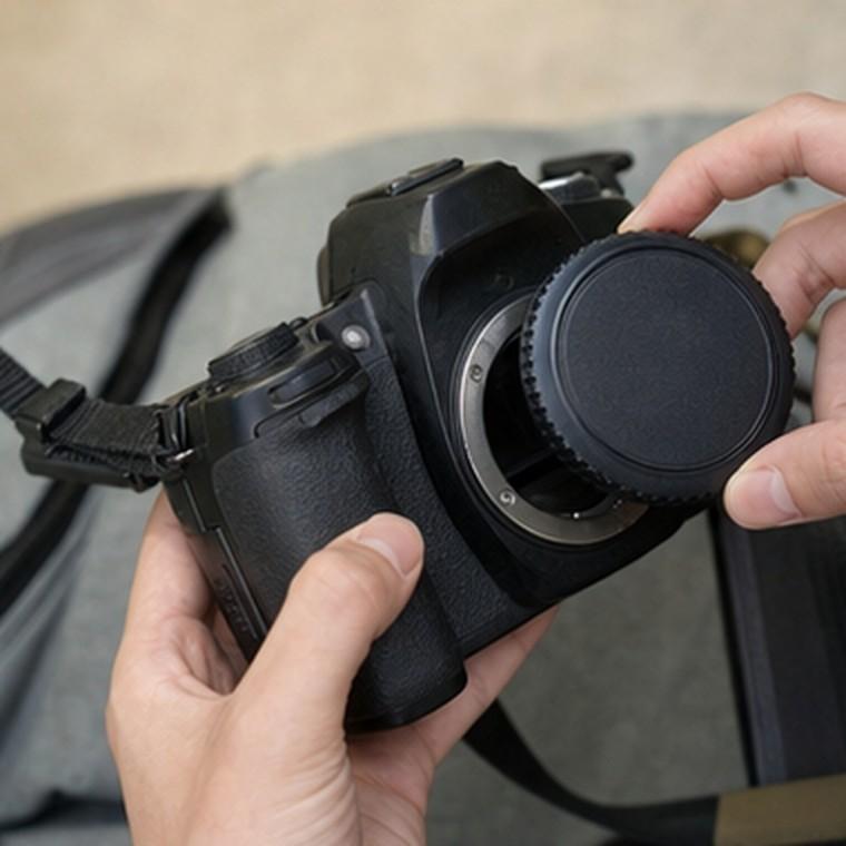 DSLR 카메라 바디캡 호환형 검정 바디 보호 마운트 커버