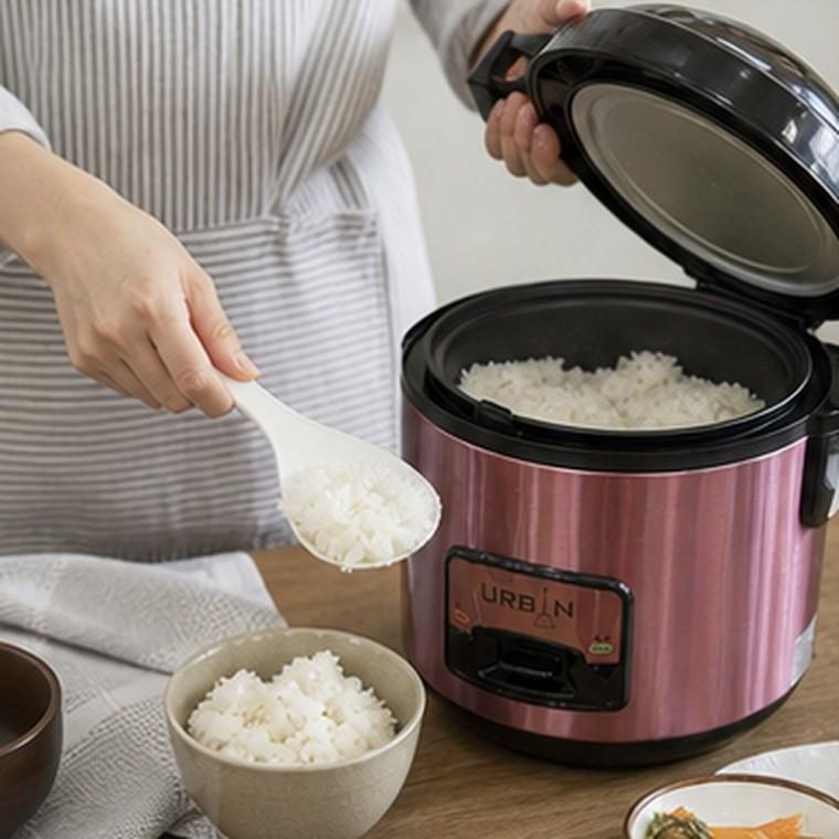 전기보온밥솥 9 10인용 찜기겸용 불소수지 코팅 입체가열 보온 원터치 버튼
