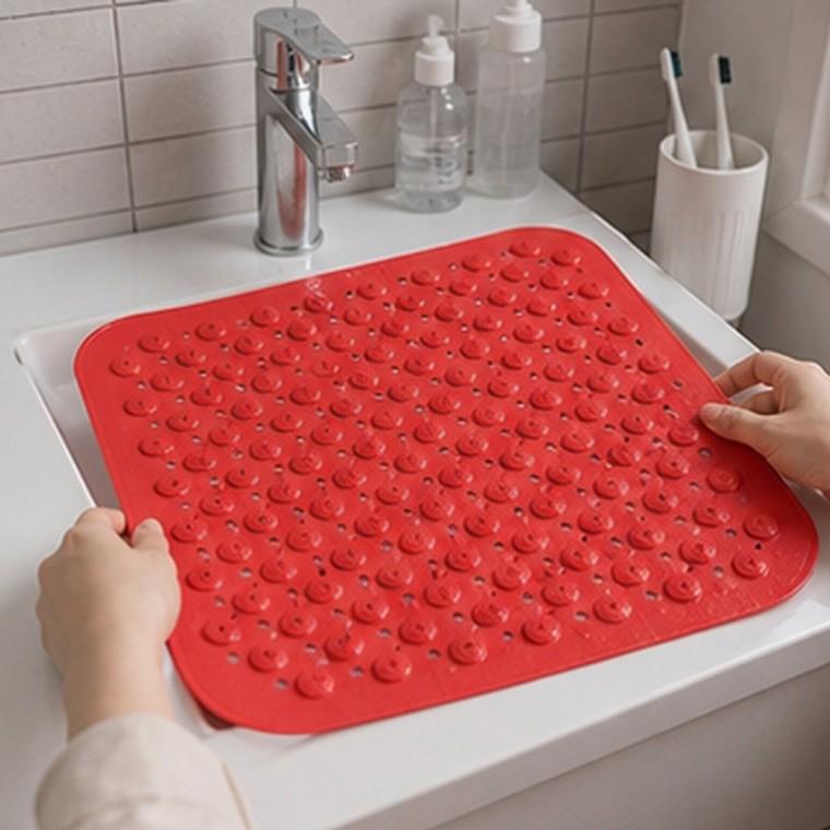 미끄럼방지 흡착 욕실매트 레드 47x47cm PVC 입체 돌기 배수홀