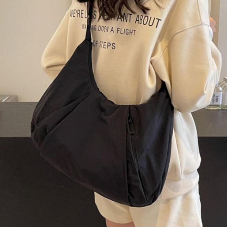 크로와상 나일론 숄더백 가벼운 데일리백