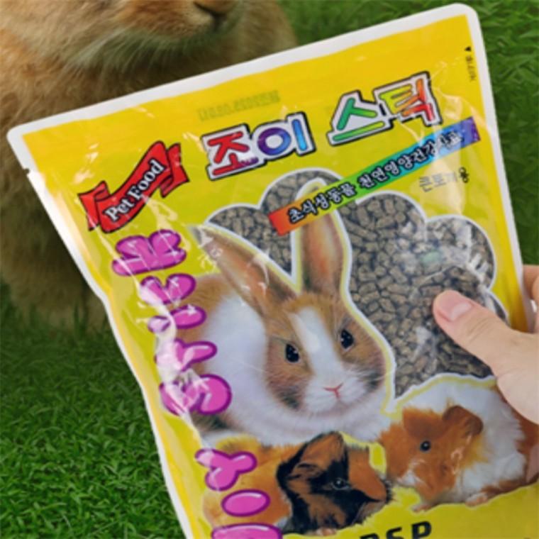 토끼 사료 기니피그먹이 펠렛사료 조이스틱토끼사료