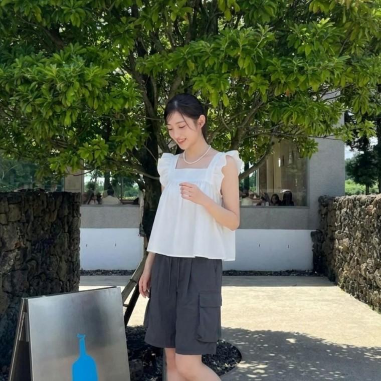 블라우스 캡소매 스퀘어넥 러블리 페미닌룩 데일리룩 데이트룩 캐주얼룩 여성 의류