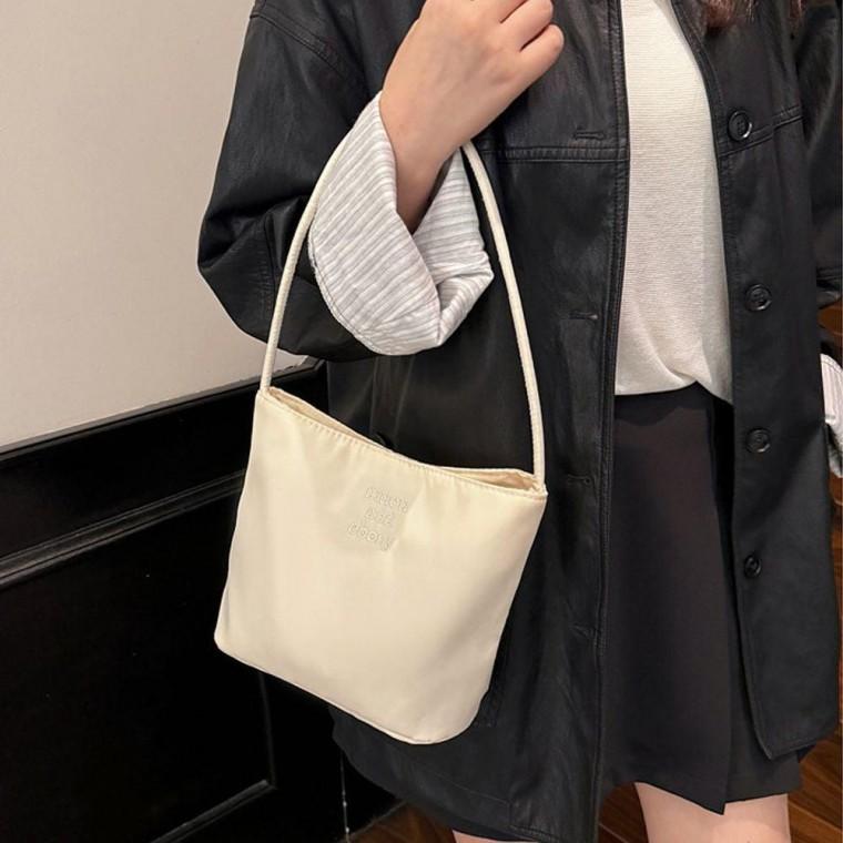 데일리 여성 나일론 가벼운 토트백 마실 가방 ivory 토드백 손가방 미니 여자 예쁜
