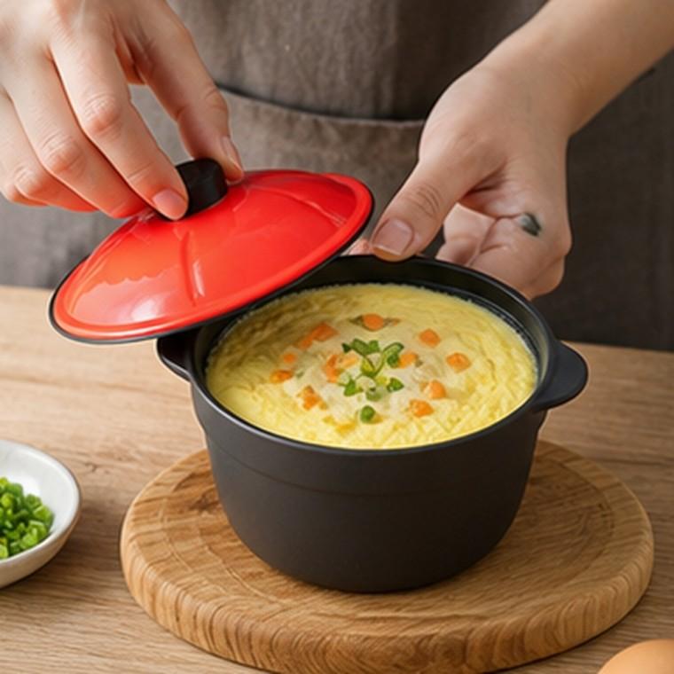 실리콘 계란찜기 소 뚜껑 포함 신축성 있는 손잡이형 원형 컬러 택1