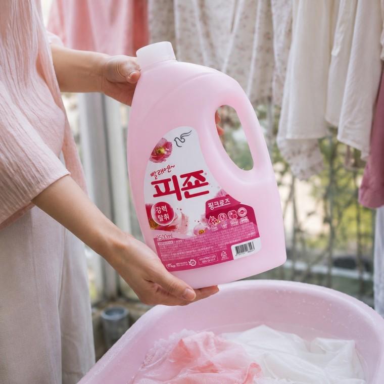 섬유유연제 핑크로즈 2500mL 로즈향 대용량 본품 피부 비자극 테스트 완료