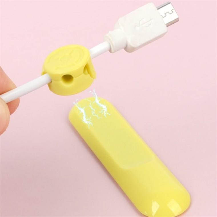 케이블 선정리 충전케이블선정리홀더 충전케이블선정리 마그네틱케이블홀더