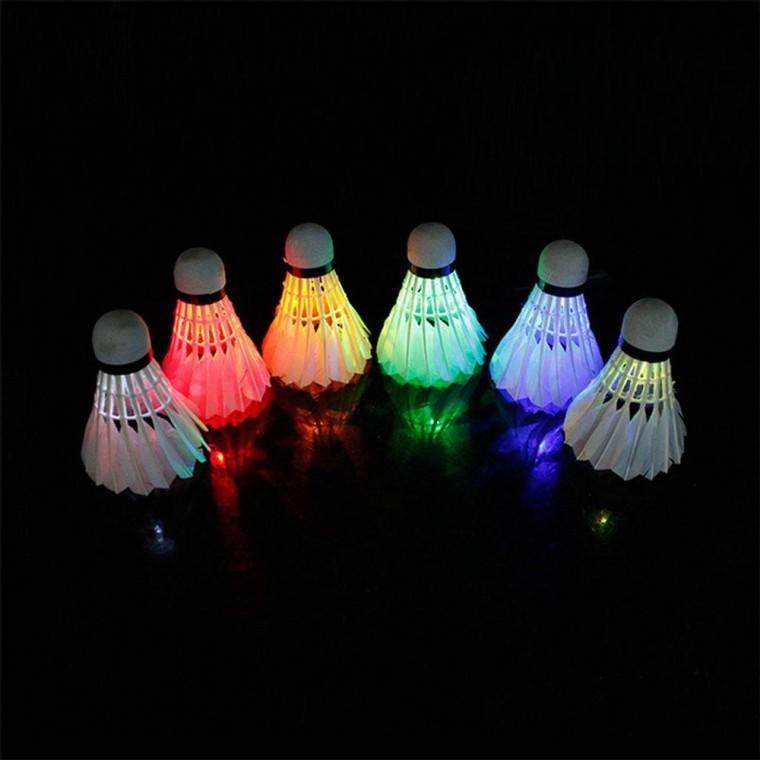 LED 야광 셔틀콕 배드민턴 라켓 채 공 깃털콕 4P led 야광공 배드민턴공 LED공