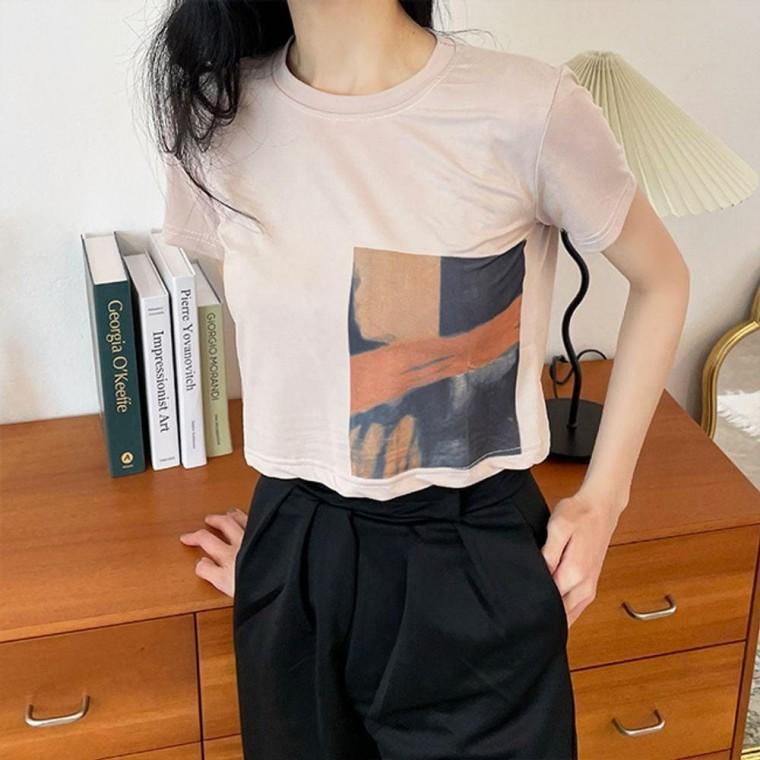 경량 소재 데일리룩 프린팅 크롭티 여성 소프트 반팔