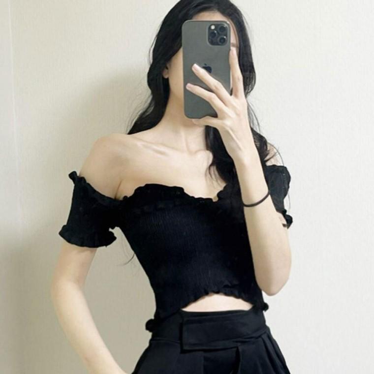 러블리 여성 프릴 스판 크롭 티셔츠 여친룩 오프 숄더