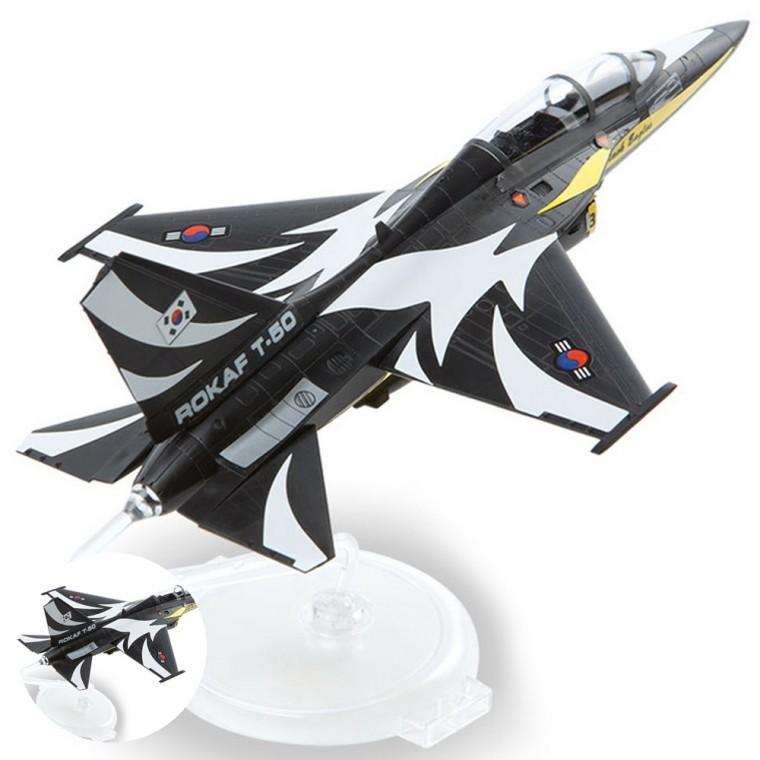 프라모델모형 장난감조립 모형조립 밀리터리모형 프라모델놀이 대한민국 공군 T-50B 블랙이글스