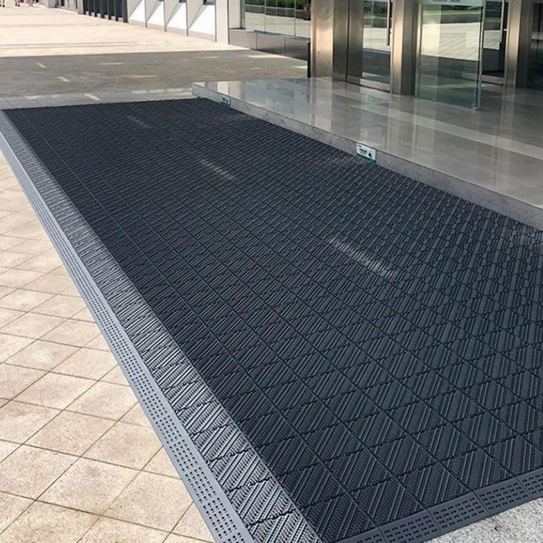 조립식 현관매트 출입구 발판 베란다 코일 아파트 실외 깔판 발깔개 레인 신발털이 논슬립 미끄럼방지매트
