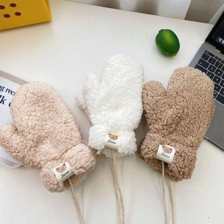포근한 귀여운 뽀글이 여성 벙어리장갑 끈포함 끈달린 여자 방한 여성 겨울 뽀글이 보온 장갑
