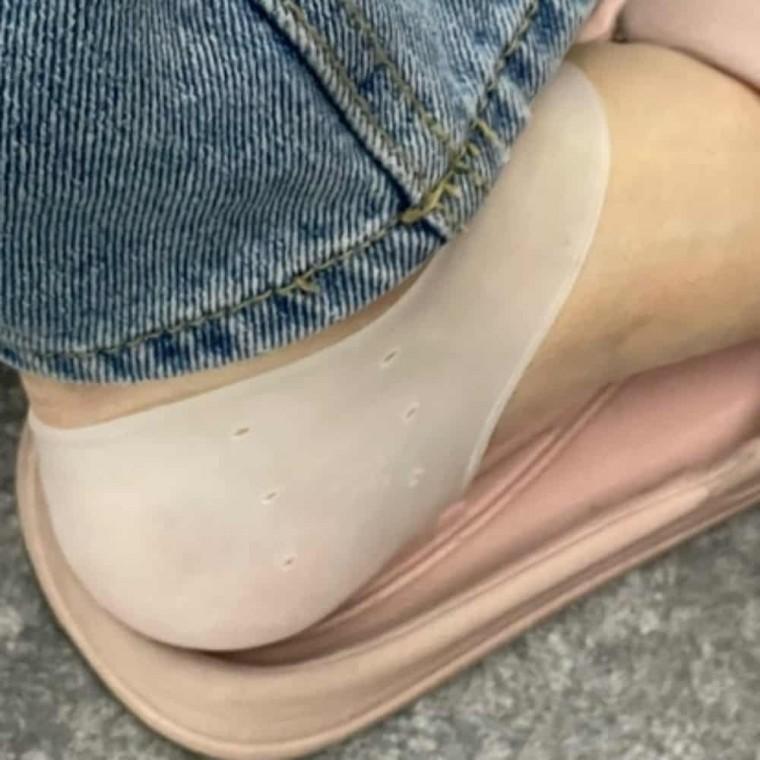 실리콘 발뒷꿈치 패드 흰색 발실리콘패드 실리콘양말 실리콘뒤꿈치패드 뒷꿈치보호패드 발뒷꿈치보호대