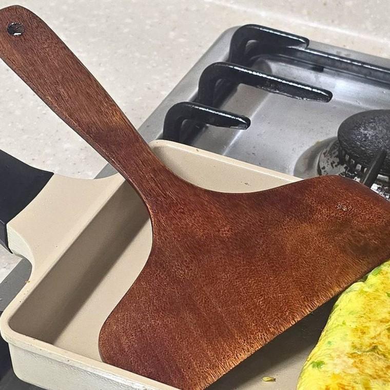 계란말이 조리 뒤집개 손잡이 주방 넓은 옻칠 논슬립 튼튼한 볶음기