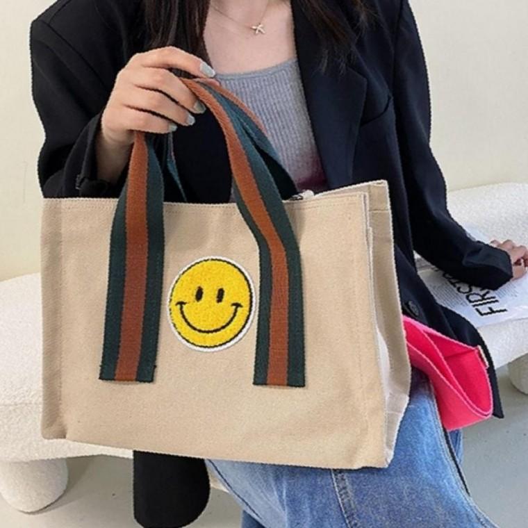 감각적인 사각 데일리 에코백