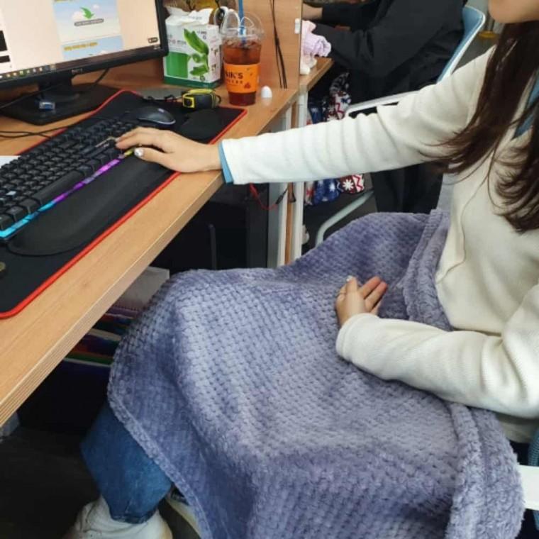 극세사 담요 퍼플 거실담요 자동차담요 소파블랭킷 독서실담요 겨울담요