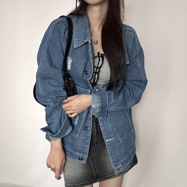 간절기 일상룩 빈티지 디스트로이드 데님 자켓