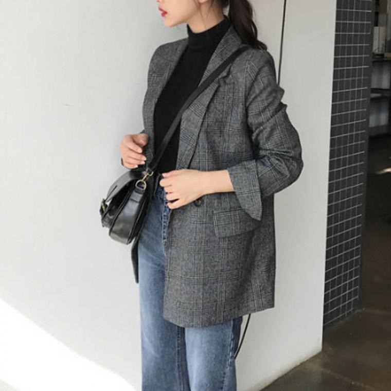 클래식 체크 패턴 모던 여성 시크 자켓 포인트 스타일링 데님 원피스 슬랙스 코디