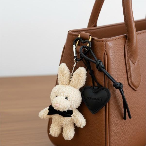 [덥석덥석] 포근한 토끼 하트 키링 인형 가방장식 캐릭터 백꾸 스트랩 파우치 열쇠고리 데일리 액세서리