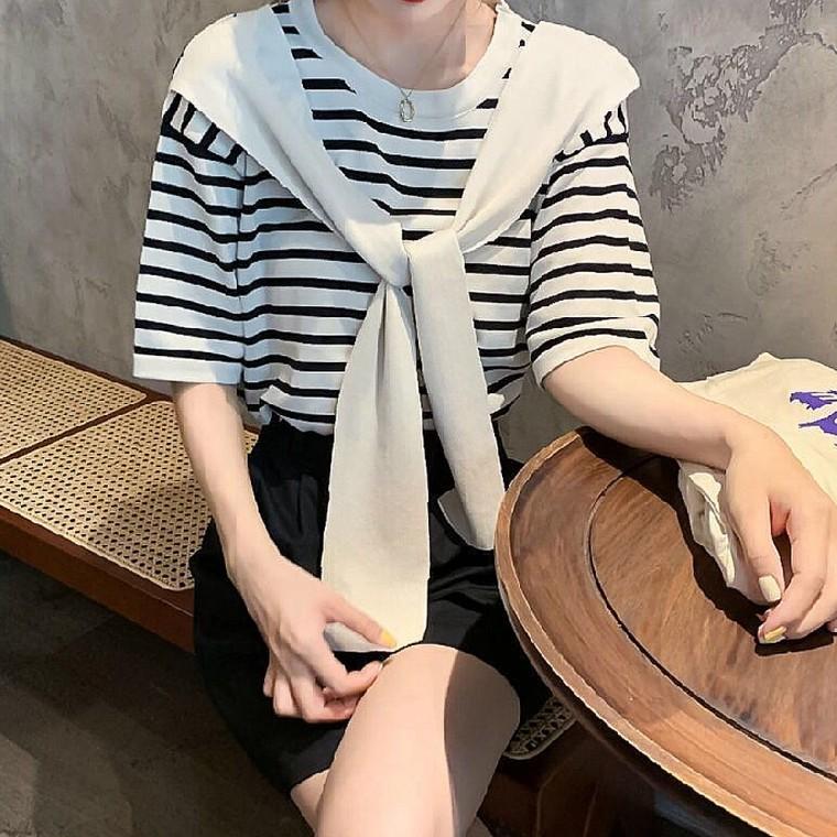 여성 스트라이프 니트 페이크숄 반팔티 티셔츠