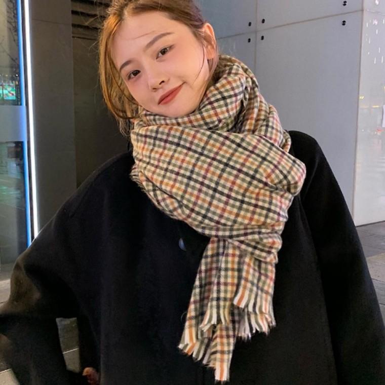 코트 클래식무늬 빈티지컬러 패딩코디 체크 머플러