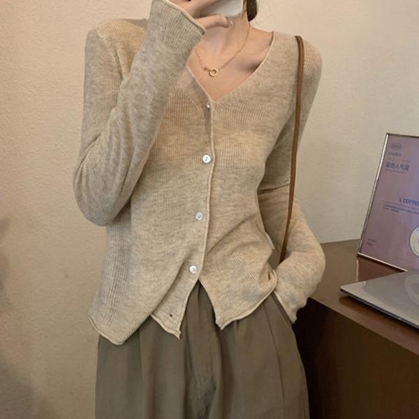 브이넥 긴팔 가디건