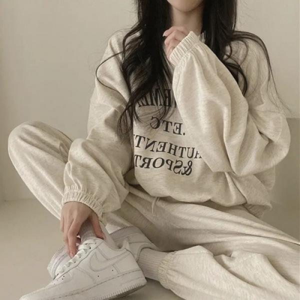 레터링 기모 조거 투피스 트레이닝
