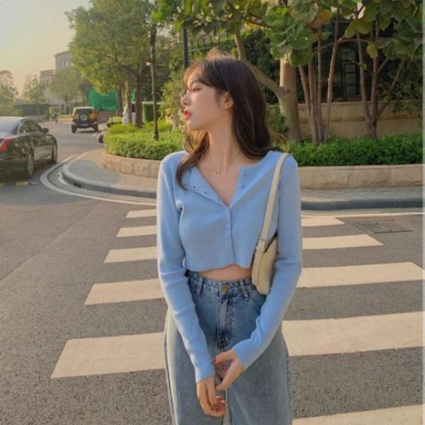 여성스럽고 트렌디한 캐주얼아우터 데일리 크롭가디건
